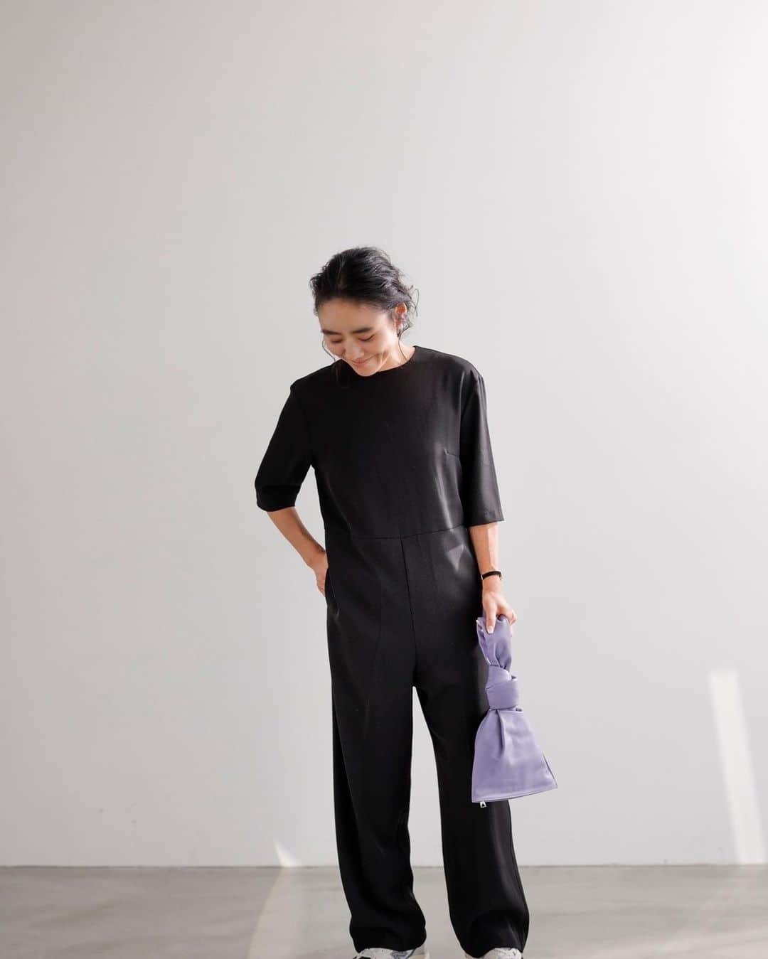 東原亜希さんのインスタグラム写真 - (東原亜希Instagram)「ジャンプスーツ♡綾さんは0サイズ着用です♡」11月22日 16時31分 - akihigashihara