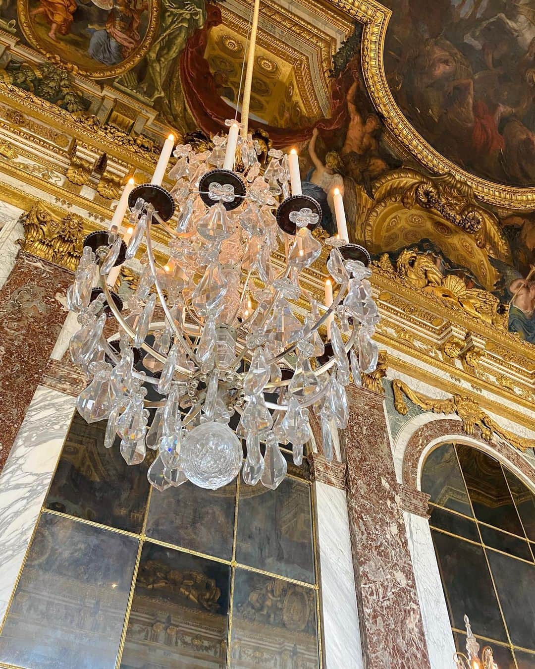 安藤きらりさんのインスタグラム写真 - (安藤きらりInstagram)「#ヨーロッパ旅行記 #europatrip  「 ヴェルサイユ 宮殿 」 ルイ14世が建造した、世界で最も豪華な王宮だに🫅  #ヴェルサイユ宮殿 #フランス旅行 #パリ旅行  #france🇫🇷 #paris #Versailles #eurotrip」11月22日 18時45分 - ankirachan