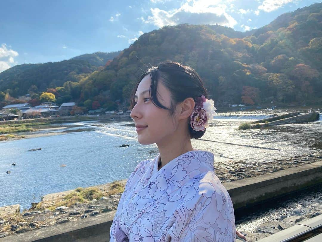 里彩さんのインスタグラム写真 - (里彩Instagram)「京都旅🇯🇵🍁❤️🧡💚  何度来ても素敵な場所ですね☺️  嵯峨野トロッコ列車、保津川下り、人力車 嵐山でしたかったこと全部！できました🙆‍♀️  #kyoto #kyotojapan #kyototrip #arashiyama #arashiyamabambooforest #japan #japantravel #japantrip #japanese #kimono #kimonostyle #京都 #京都観光 #京都紅葉 #京都旅行 #嵐山 #嵐山観光 #嵐山紅葉 #嵯峨野トロッコ列車 #保津川下り #人力車 #人力車えびす屋 #着物 #着物レンタル #着物デート #着物女子 #わかむらさき」11月22日 19時17分 - risa_gram611