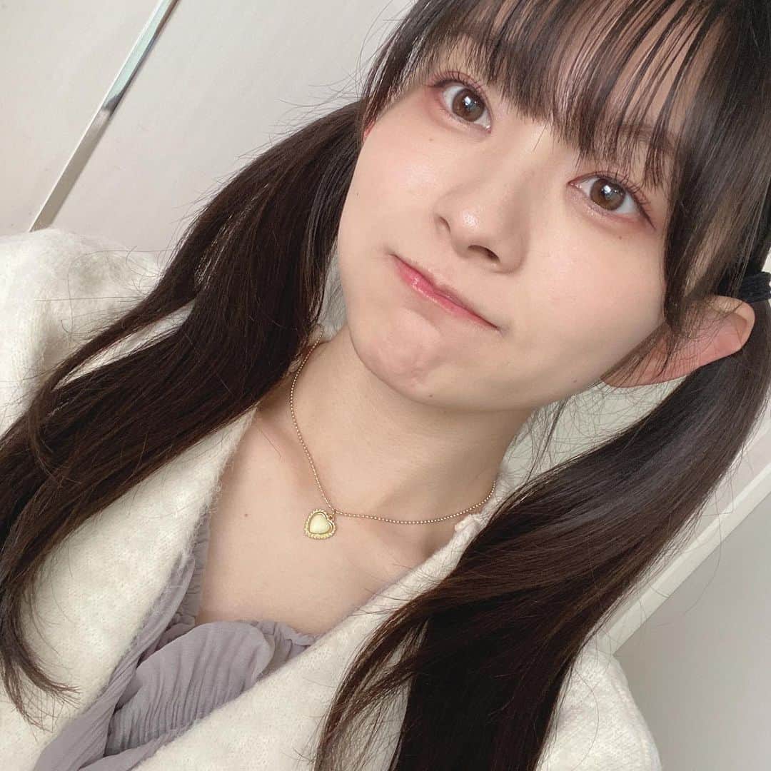 のインスタグラム：「#👧🏻  #いいツインテールの日  やっぱりツインテールは最強！！🤍 みんなはストレート派？まきまき派？  #瀬田さくら #ばってん少女隊  #ツインテール#ツインテールの日 #アイドル#かわいい#ヘアアレンジ#推し活  .」