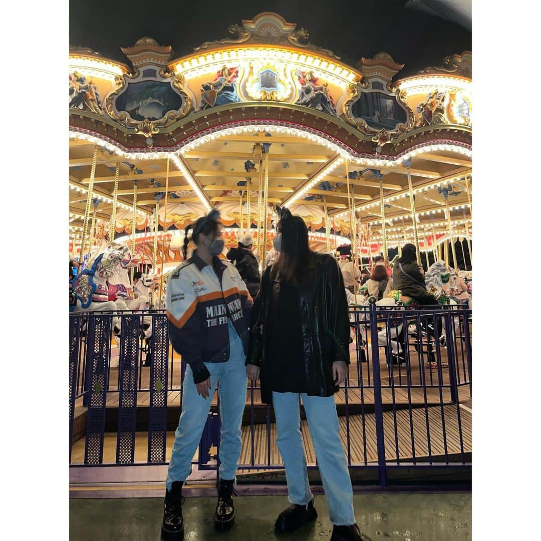 池本凪沙のインスタグラム：「Disneyland🐭🏰🧡」