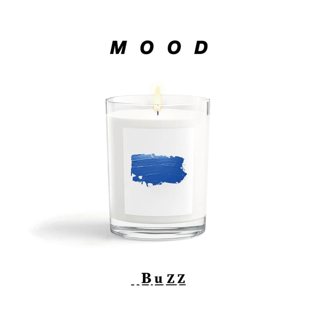 BuZZ【公式】のインスタグラム：「NewEP “MOOD”  Out now  「Chandelier」 Lyrics : BuZZ /ERECA Music : BuZZ Arranged : Junichiro Sakka Guitar : Shu Inui(ONEly Inc.) Bass : Junichiro Sakka Keyboard : nabeLTD Mixed by Shohei Ishikawa(ONEly Inc.) Masterd by Rena Koyanagi(from THE MASTER)  「Mint & Co.」 Lyrics : BuZZ Music : BuZZ / Shu Inui(ONEly Inc.) Arrangement : Junichiro Sakka / Yohei Kunii( ONEly Inc.) Guitar : Shu Inui(ONEly Inc.) Bass : Junichiro Sakka Keyboard : nabeLTD Mixed by Yohei Kunii(ONEly Inc.） Masterd by Rena Koyanagi(from THE MASTER)  「Candy Rain」 Lyrics : BuZZ Music : Shota Kaya / nabeLTD Arrangement : nabeLTD Guitar : Katsushiro Sato Bass : Keiichi Horii Keyboard : nabeLTD Mixed by Shohei Ishikawa(ONEly Inc.) Masterd by Rena Koyanagi(from THE MASTER)  Sound produce by Shu Inui(ONEly Inc.)　  Creative Coordination : PANDA CREATIVES  #BuZZJP #MOOD」