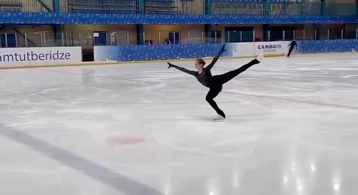 のインスタグラム：「3A 🎉」