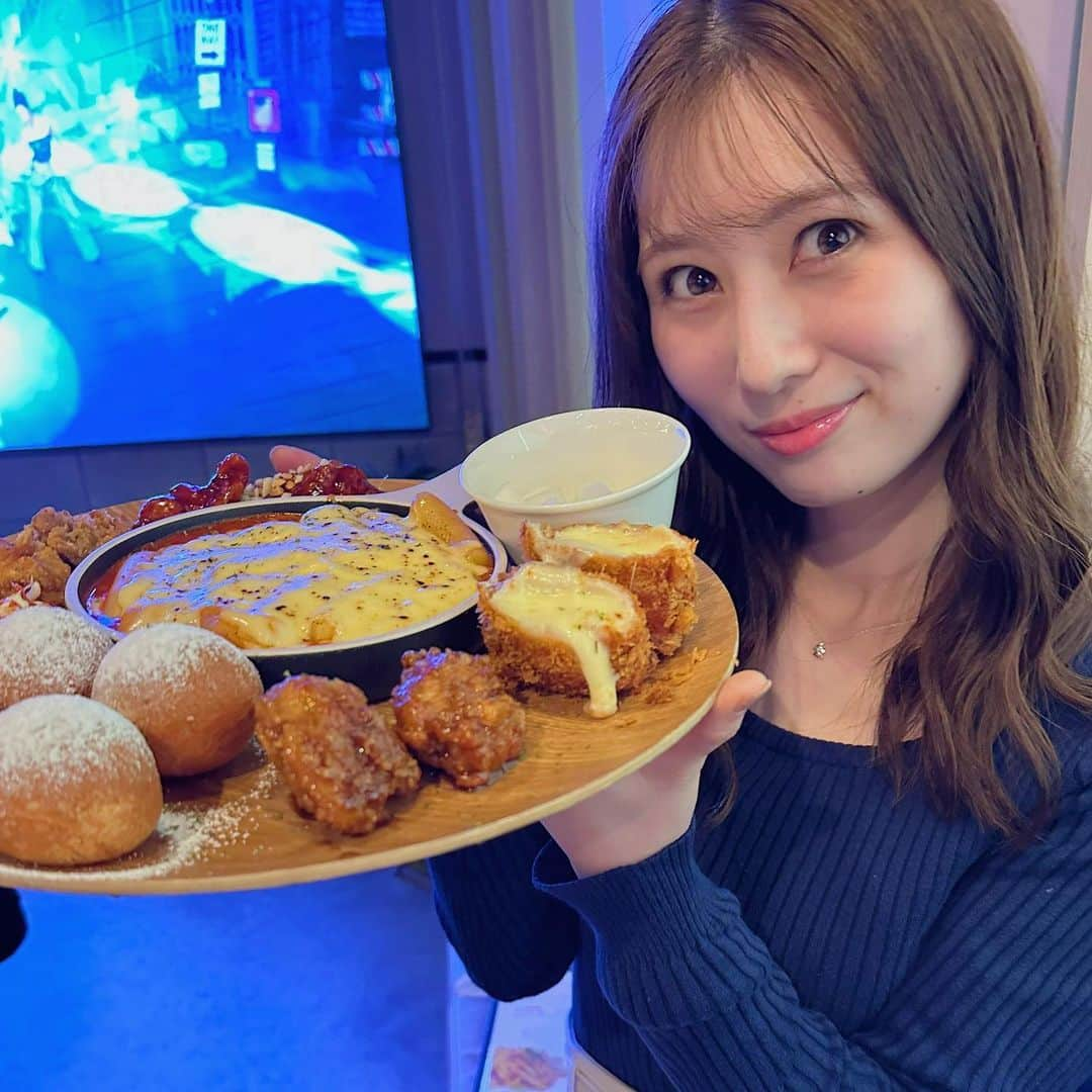 大脇有紗さんのインスタグラム写真 - (大脇有紗Instagram)「たくさん食べるニダ✌️（2人分です） れいちゃんと久々のデートで楽しかったな💓  #モッパンセット  #新大久保ランチ #新大久保カフェ #新大久保 #新大久保デート #カフェオン  #食べるの好きな人と繋がりたい  #食べスタグラム  #チーズ #チーズ三昧」11月23日 12時24分 - aritan00401