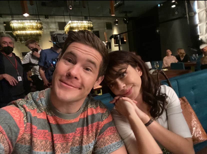 アダム・ディバインのインスタグラム：「Bumper in Berlin is streaming on @peacocktv now! Check out me and my tv work wife @sarahhyland being song and dance people! #bumperinberlin」