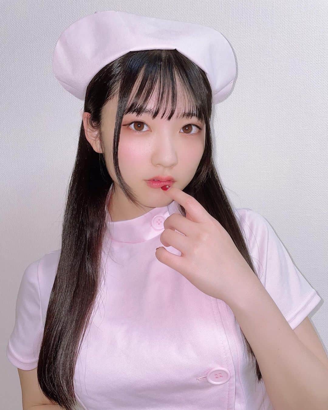 篠原ののかのインスタグラム：「ナース載せちゃう💉」