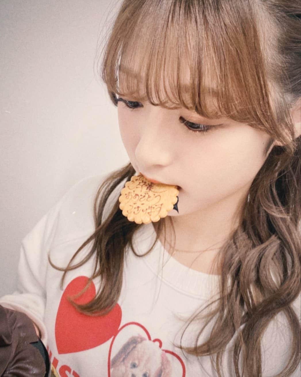 のインスタグラム：「少し早いけど頂いちゃいました ☺︎🎂」
