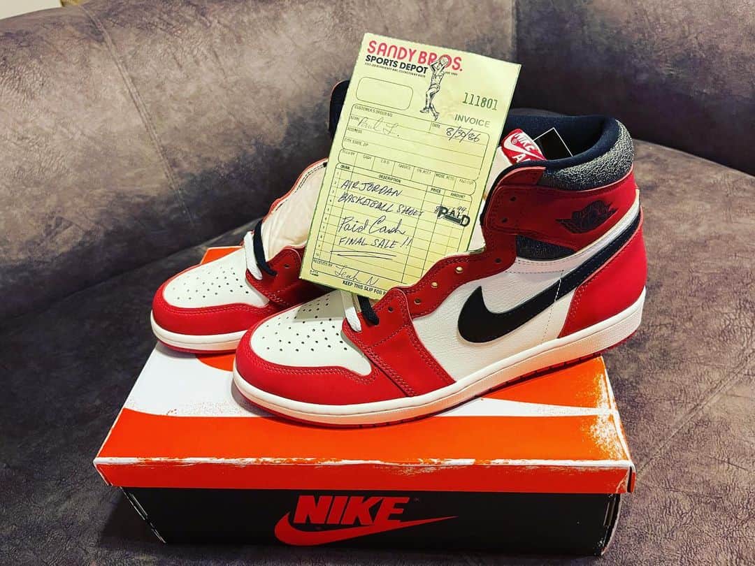 のインスタグラム：「AIR JORDAN 1 Chicago👌👌👌 . . #airjordan1 #airjordan1chicago #ナイキ」