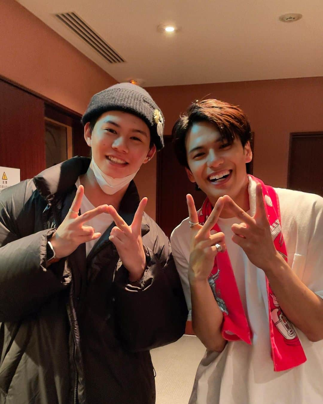 小笠原海さんのインスタグラム写真 - (小笠原海Instagram)「今日はウィンくんのライブ、 MORISAKI WIN GIG に行ってきたよ🎤 完全生演奏気持ち良すぎたし歌声綺麗すぎ…！ 最高に楽しいライブでした✨ ウィンくんおつかれさまでした〜キャンプ連れて行ってくださいね🏕 . #MORISAKIWIN_GIG」11月23日 22時57分 - 927_kai