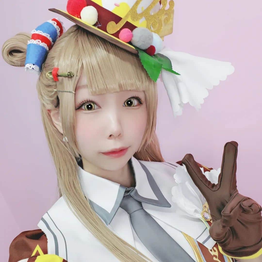 むうかのインスタグラム：「7年ぶり？くらいの？南ことり！🐥⸒⸒⁡.⁡ ⁡ ⁡ウィッグ上手くなったな⁡.⁡ ⁡⁡トサカないから作りやすかったのはあるけど！」