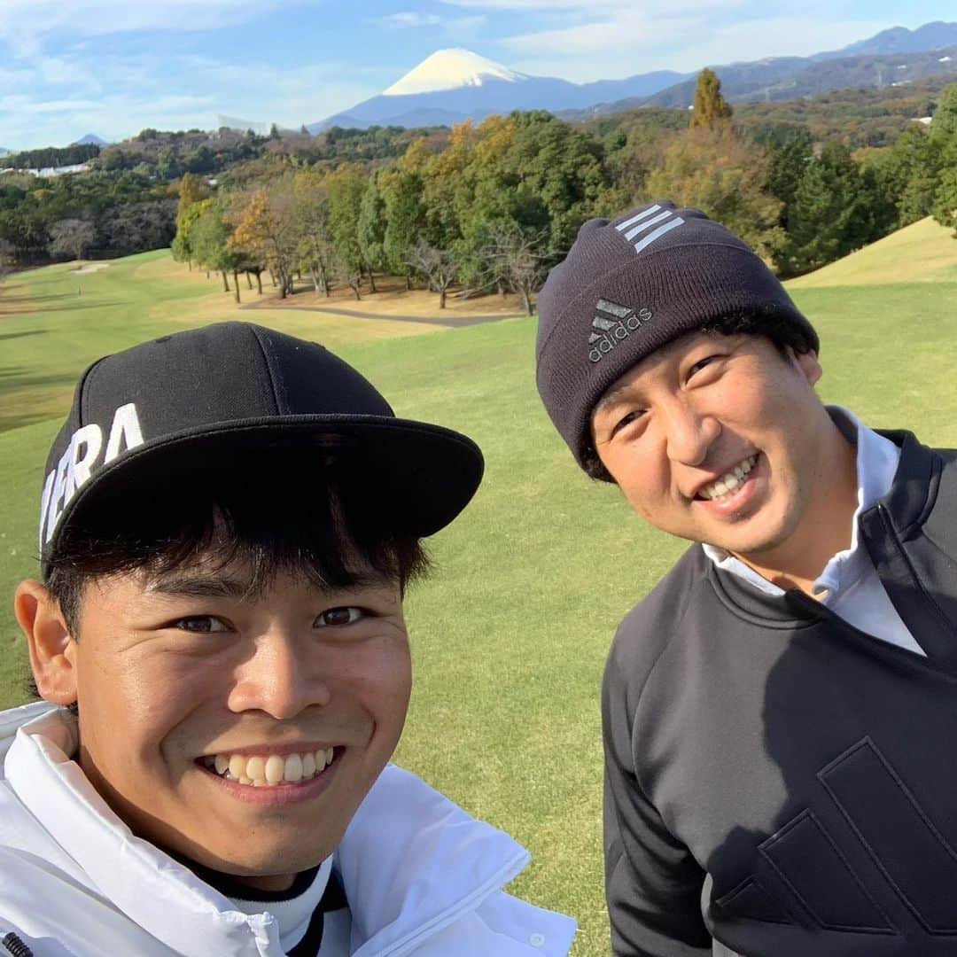 読売巨人軍さんのインスタグラム写真 - (読売巨人軍Instagram)「#不屈 #納会ゴルフ⛳️ #中島宏之 選手 #中山礼都 選手 #富士山 #巨人 #giants #ジャイアンツ #読売ジャイアンツ #野球 #プロ野球 #東京 #tokyo」11月24日 10時46分 - yomiuri.giants