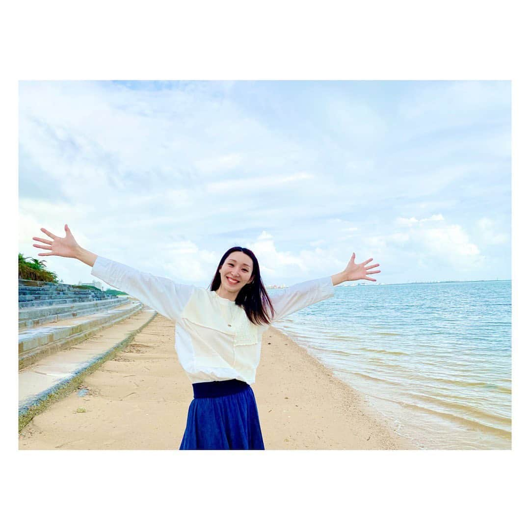 澄輝さやとのインスタグラム：「. 誕生日を迎えました🌟 この1年もあっという間でした🍀 卒業してから3年たちましたが、 元気に楽しく過ごせている事が本当に幸せだなと感じます🌸 当たり前ではない幸せに毎日感謝しながら 次の1年も大切に過ごしたいなと思います🍀 ⁡ この写真は少し前石垣島に行った時の写真です🏝 これだと石垣島かどうかわかりませんが（笑） また写真あげますね☺️ ⁡ ⁡ #お誕生日 #両親に感謝する日 #皆様 #いつも温かく見守って頂きありがとうございます #これからも宜しくお願いします☺️」