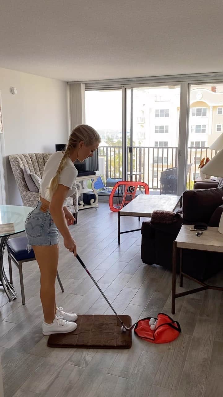 アリサ・ディオミンのインスタグラム：「🎯 Link in bio for nets from @rukket_sports」