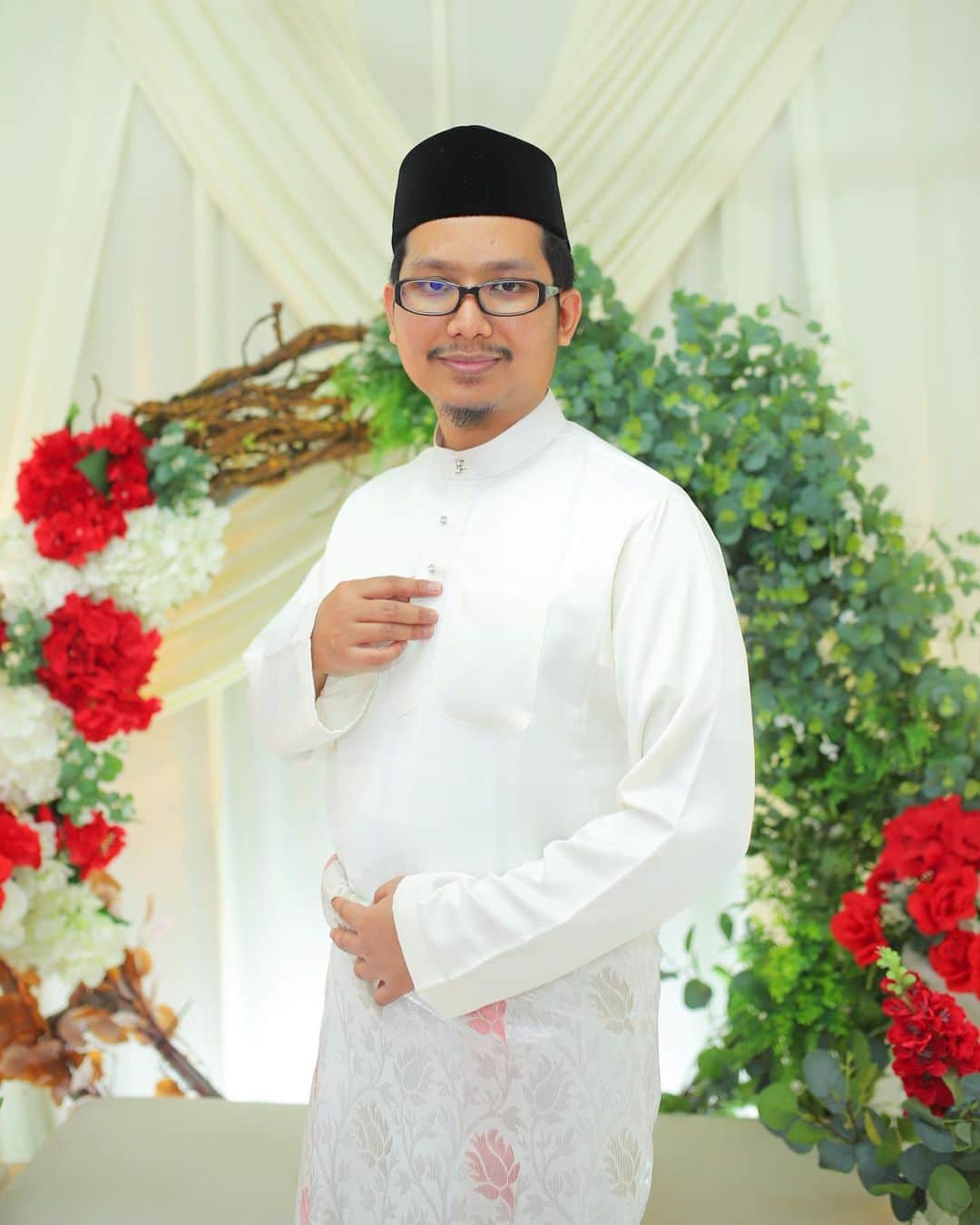 sunaさんのインスタグラム写真 - (sunaInstagram)「Wedding photo② Solo shooting data📸  @rafe_photographer  📍Johor, Malaysia  #Malaysia #Ramadan #Muslim #Muslimrevert #islam  #malaysian  #indonesia」11月24日 9時48分 - sofia_muslimjapan