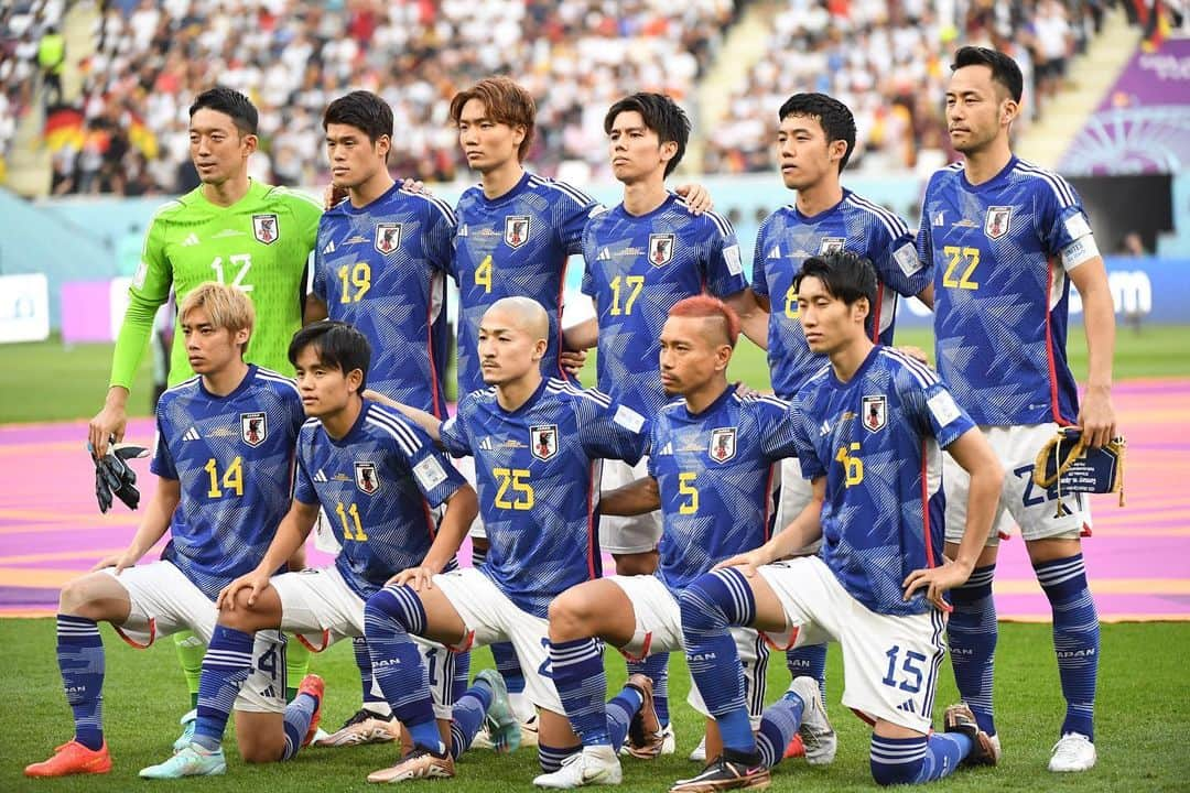 田中碧さんのインスタグラム写真 - (田中碧Instagram)「🇯🇵  This is what we mean. The power of football.  もっと上手くなりたい。  #fifaworldcup  #samuraiblue  #🇯🇵 #17 #田中碧」11月24日 19時56分 - tnk_0910