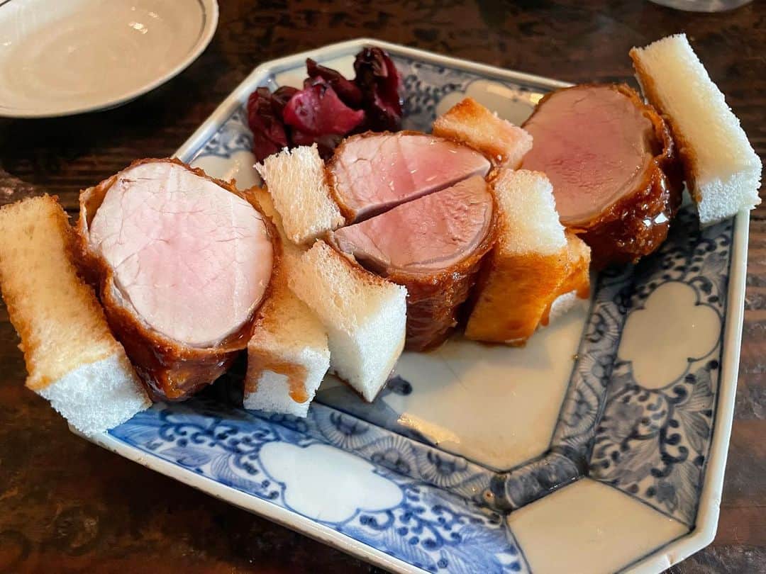 山本ひかるのグルメインスタ