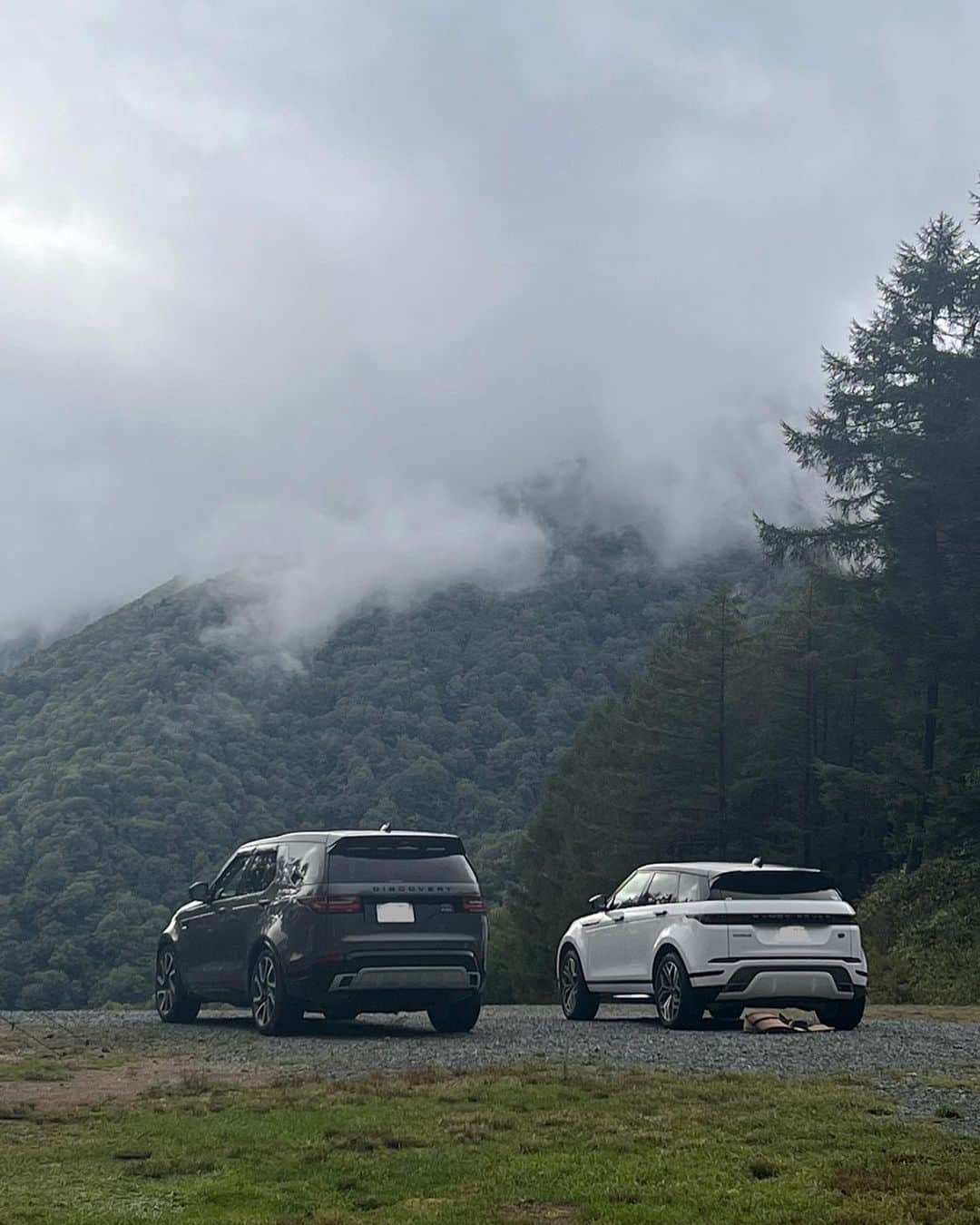 TANYのインスタグラム：「#丸沼高原 #landroverdiscovery5  #disco5  #lr5 #discovery5 #ディスカバリー5  #landrover #landroverevoque」