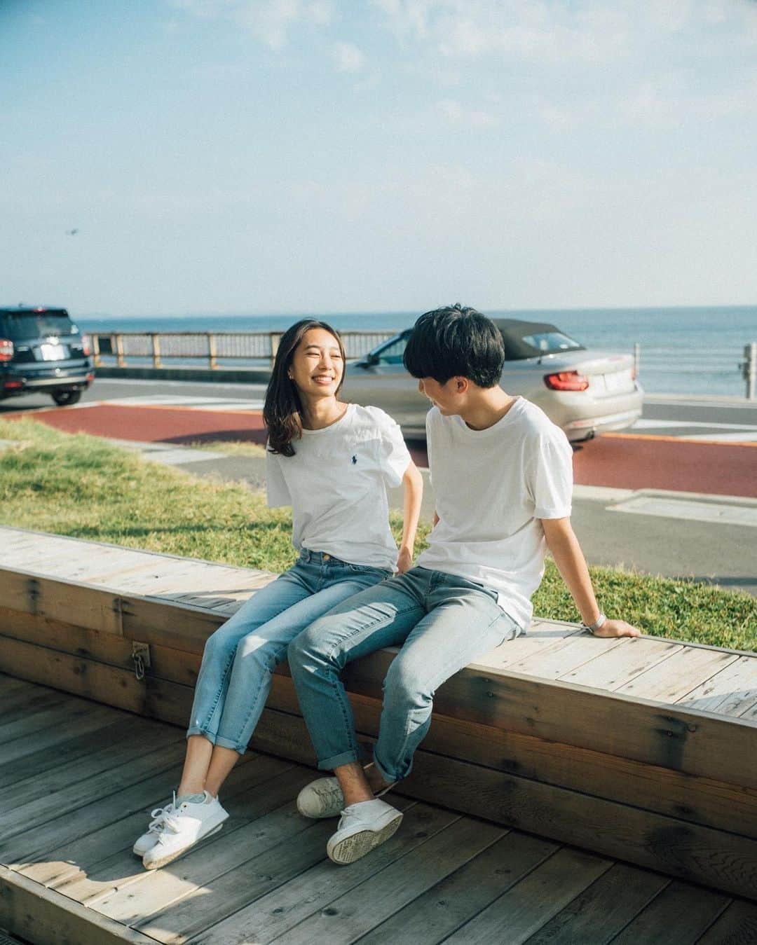 久保りさのインスタグラム：「#1122 #良い夫婦の日   目が細くなっちゃってても  良い顔してるな〜って思える。  P.S.  一年記念の投稿をしようとした矢先に 久しぶりに体調を崩してダウン🥲  相方の大切さ身をもって実感した😭  pc @wagnus  大好きなハルさんの写真☀️」