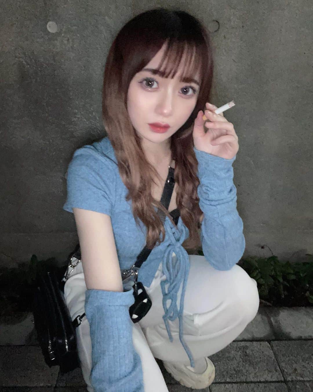 乃苺みくるのインスタグラム：「水色のお洋服珍しい🧊︎🚬 ̖́  SHEIN Black Friday Saleが始まるよ！ 今すぐゲットしよーー👶🏻  クーポンコード→SGFmikuru  トップス→41443080 ボトムス→93511513 バッグ→85324014  #SHEINgoodfinds #SHEINblackfriday #SHEINforall #ad」