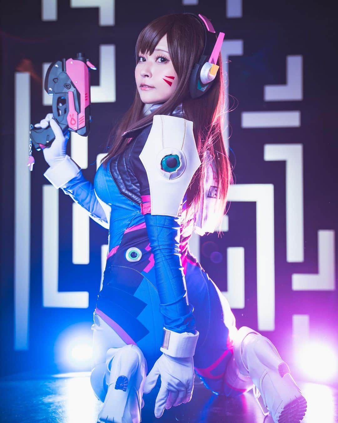 天音ありぃのインスタグラム：「#コスプレ #コスプレイヤー #オーバーウォッチ #ディーバ #overwatch #overwatchcosplay #dva #dvacosplay #dvaoverwatch #cosplay  #cosplaygirl  #cosplayer #worldcosplay #otakuworld #animegirl #animecosplayer #animecosplay #japanesecosplayer #japanesecosplay #gamegirl #gamecosplay」