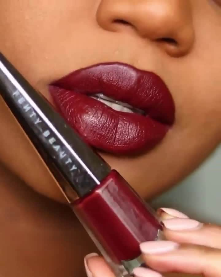 ULTA Beautyのインスタグラム：「The way we watched this 5 times in a row 😍💋 Who's ready for maroon lip season? #ultabeauty  #regram 📸: @makeupbymissevelyn (she/her) wearing @fentybeauty Underdawg Lip Paint」