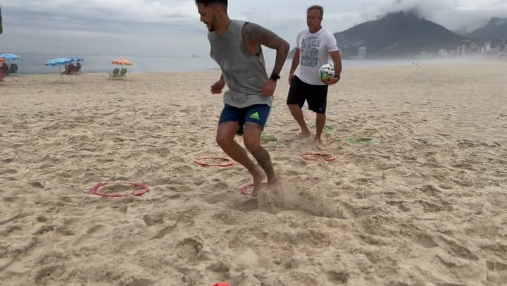 レオナルド・ビッテンコートのインスタグラム：「⚽️🚀🇧🇷 #start」