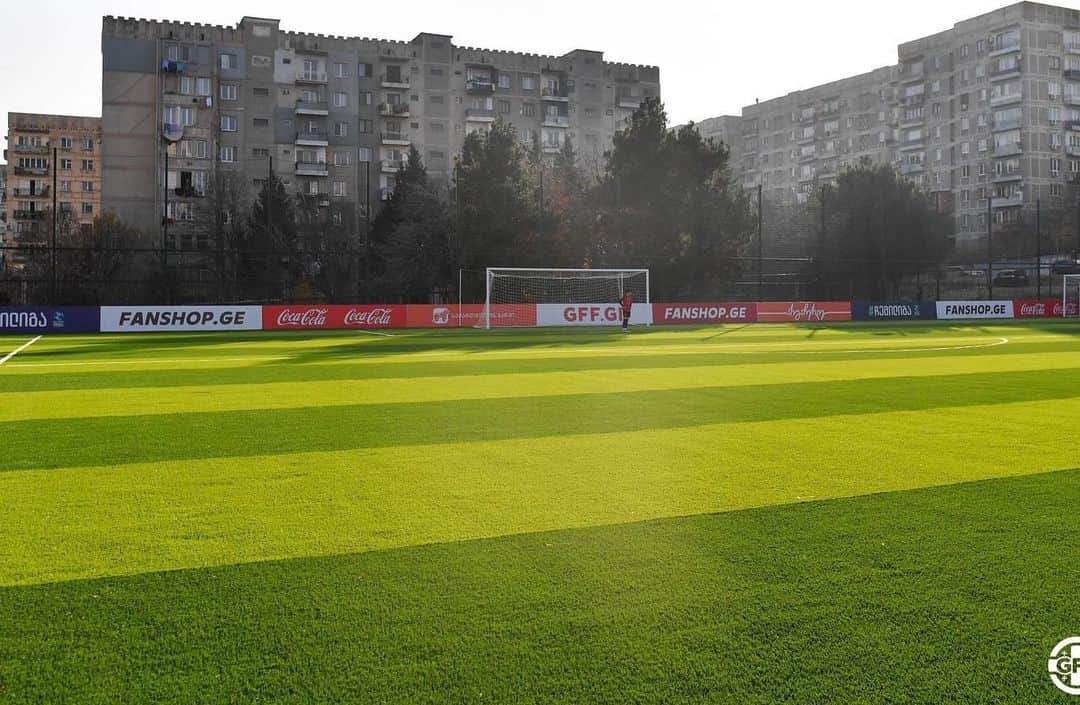 レバン・コビアシビリさんのインスタグラム写真 - (レバン・コビアシビリInstagram)「🇬🇪⚽️ დიდ დიღომში ახალი საფეხბურთო ცენტრი 😍 GFF New Football Center @georgiagff」11月25日 1時19分 - levankobiashvili