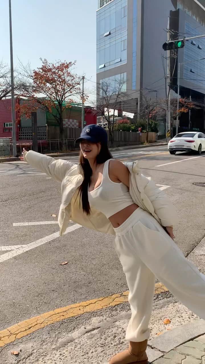 キム・ボラムのインスタグラム：「날씨 딱 좋아 ✨」