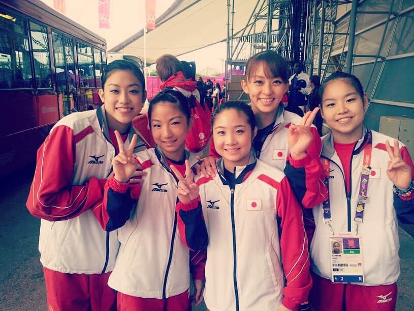 寺本明日香のインスタグラム：「「女子体操選手のセカンドキャリア〜ロンドン五輪から10年後の"今"～」  12月18日 (日) 日本体操競技・器械運動学会にて 2012 ロンドンメンバーから、 新竹優子さん、美濃部ゆうさん そして私、寺本明日香が 発表させていただきます。 12/2までの申し込みで割引あります。 学部生さんは無料です。 オンラインも🆗一般参加も🆗  引退後のキャリアについて経験を話していき 女子体操選手のキャリア形成について 考えていきます。 体操選手関係者でもそうでない方も ご参加できますので ぜひお申込み下さい！  ご参加URL プロフィールから ストーリーズまたは Twitterへとんでください！」