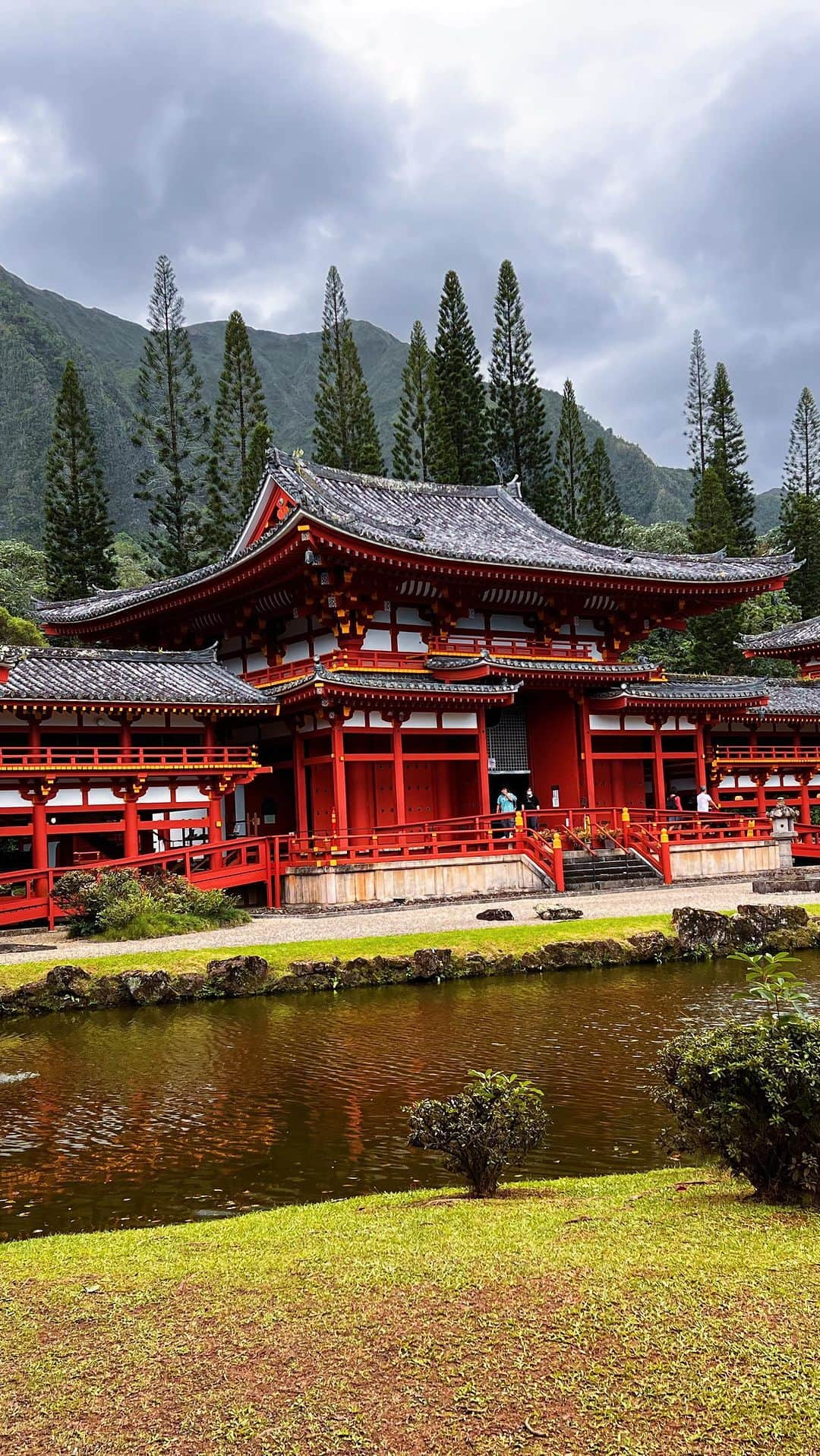 立花亜野芽のインスタグラム：「#byodointemple 🧘‍♀️🍃」