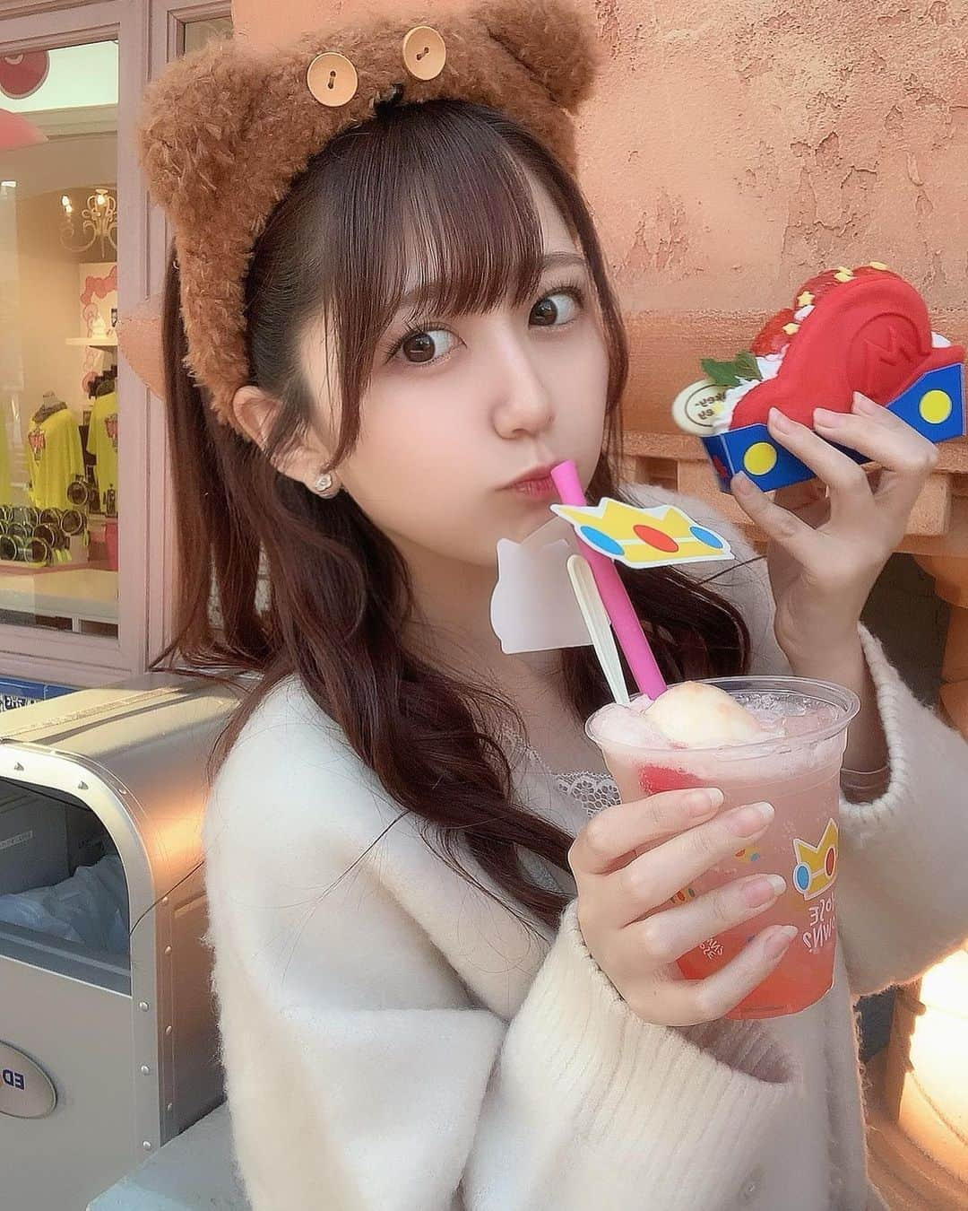 古谷柚里花さんのインスタグラム写真 - (古谷柚里花Instagram)「. 楽しかったからもう行きたい👑 #アプガ #アイドル #usj #ユニバ #ハロウィン #ホラーナイト #ニンテンドーワールド #マリオ #量産型ヘア #ハーフツイン #i4i #遊園地コーデ #おそろコーデ #他撮り」11月25日 13時32分 - uugirl_new_yurika