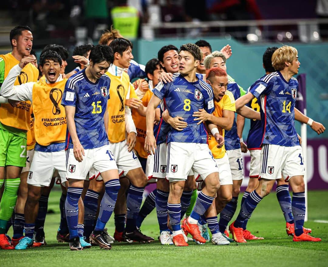 堂安律さんのインスタグラム写真 - (堂安律Instagram)「One team anytime 🇯🇵@japanfootballassociation」11月26日 0時15分 - doanritsu
