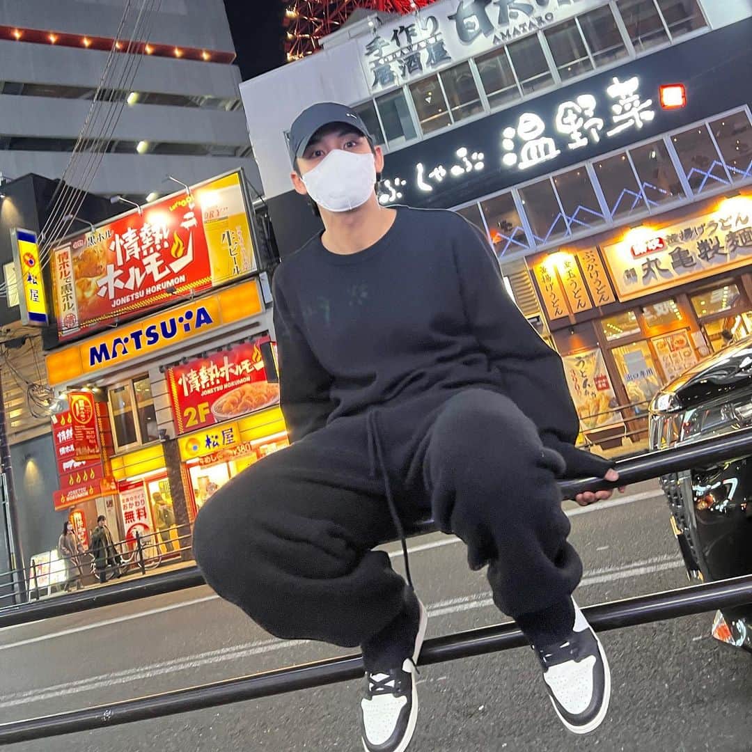 ミンギュのインスタグラム：「JAPAN🖤」