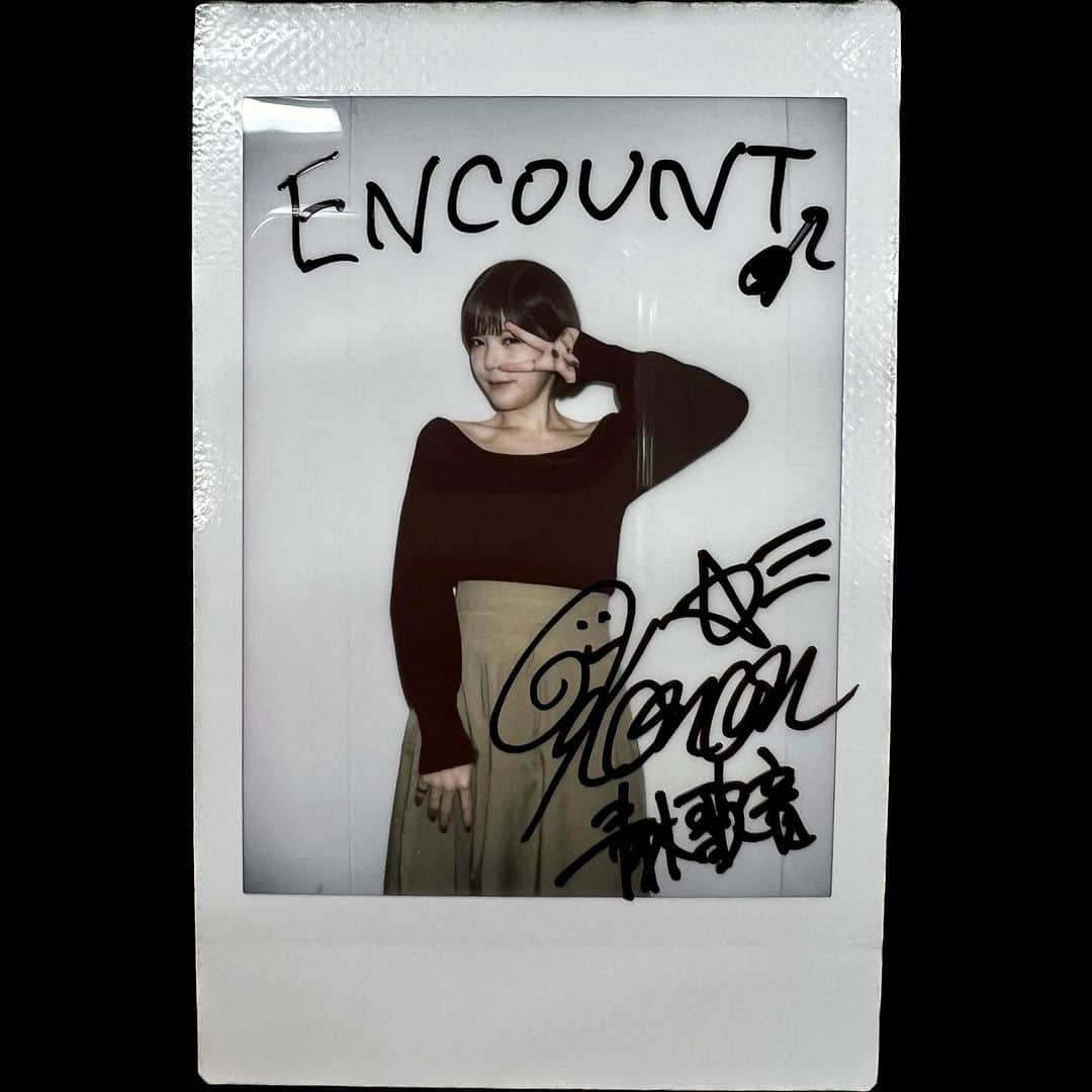 のインスタグラム：「さっき取材して頂いてチェキ撮りました📸 近日中にYahoo!ニュースさんに私の今までの生い立ちなど載るそうです😌🌱  #このチェキは読者プレゼントらしいよ」