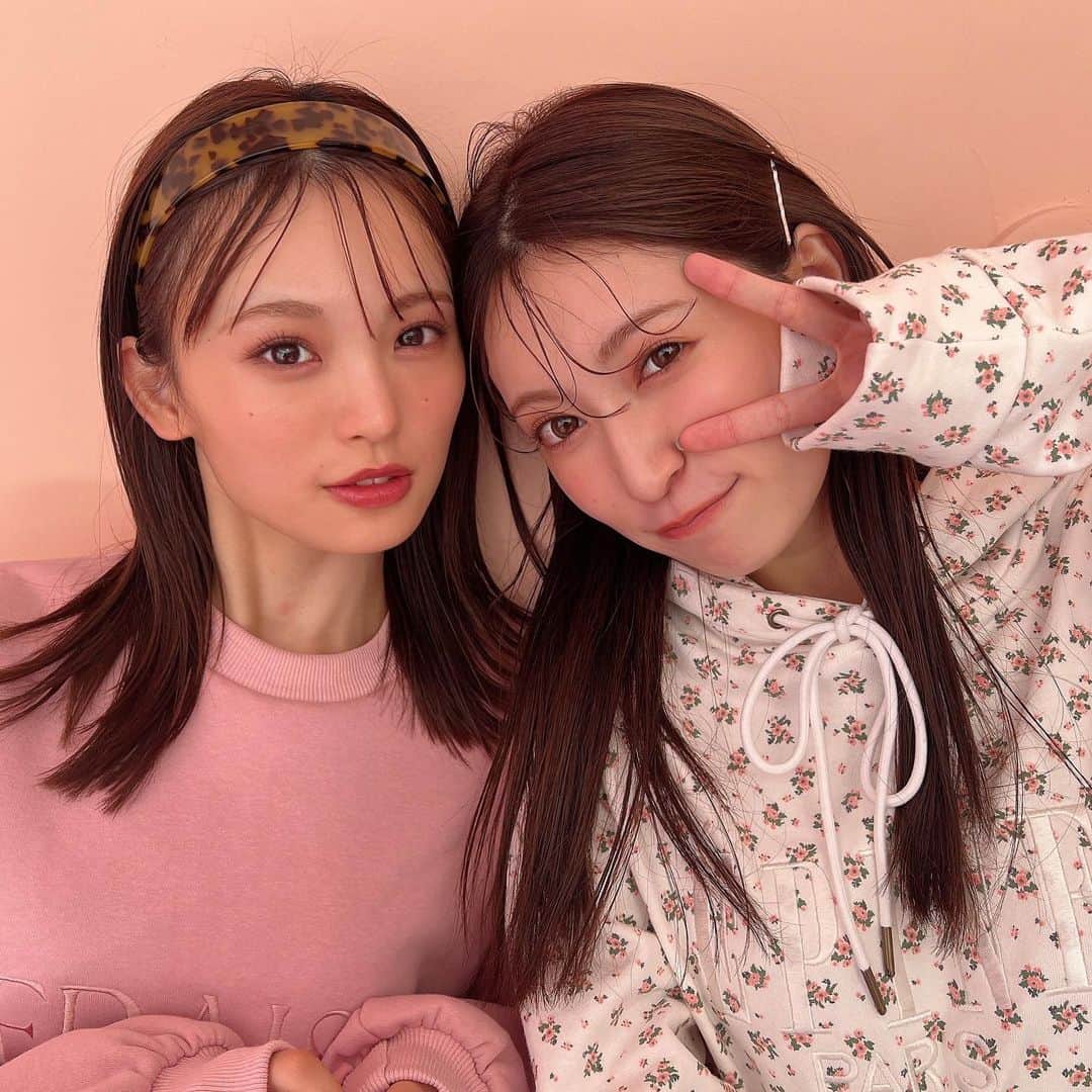 吉田朱里のインスタグラム：「@ray.magazine 発売💓 @_shinshin_48 と撮影でした💋💋💋」