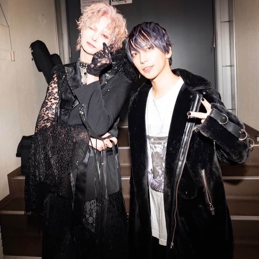 luzさんのインスタグラム写真 - (luzInstagram)「2022.11.22 武瑠 15th STREET GOTHIC FES🥀  thx :)  #luz #武瑠 #live」11月25日 20時41分 - luzofficial