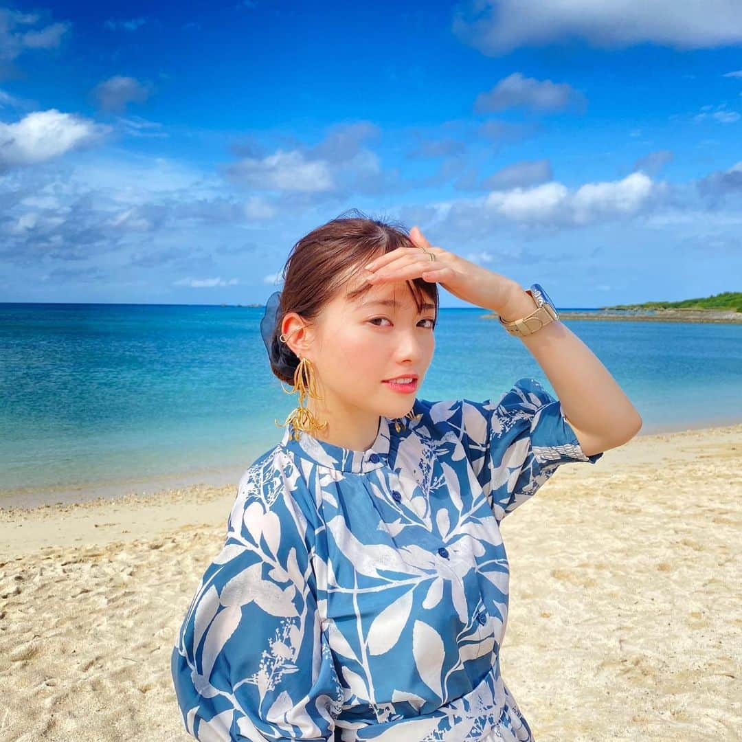 木本花音のインスタグラム：「in沖縄🏝 海きれいだった💙 眩しくて半目😎  #沖縄 #沖縄旅行 #沖縄観光 #okinawa #오키나와 #海」