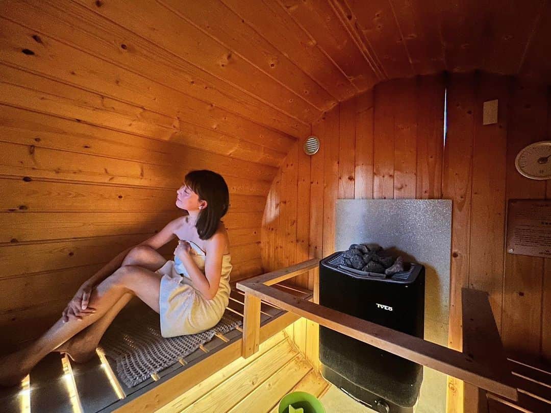 渡辺美優紀さんのインスタグラム写真 - (渡辺美優紀Instagram)「. サウナショットってちょっとだけセクシーショットぽいですね☺️笑 . #sauna #サウナ」11月25日 21時32分 - miyukichan919