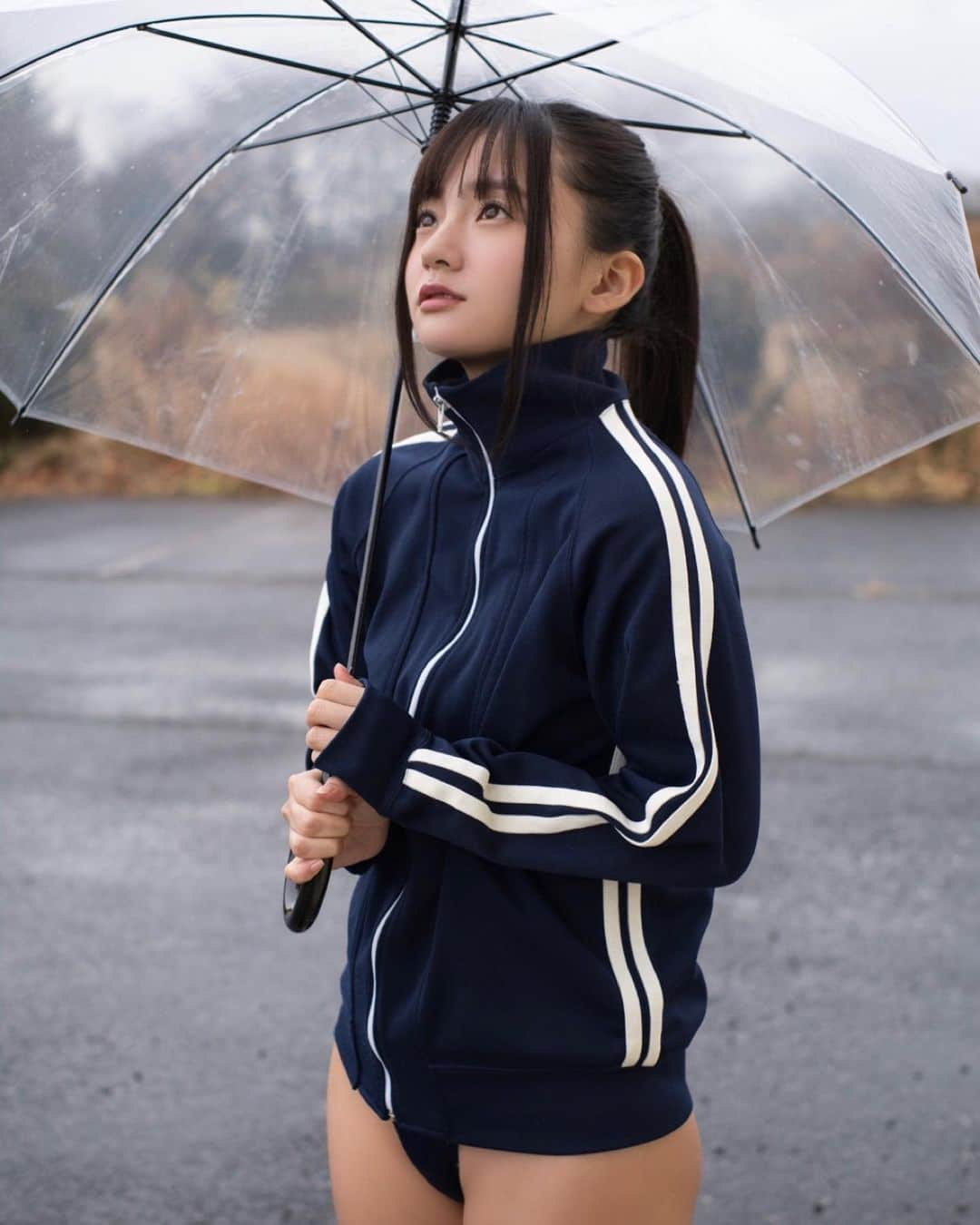 西永彩奈さんのインスタグラム写真 - (西永彩奈Instagram)「雨☂️☂️☂️ . . #ポニーテール#ジャージ#雨#ビニール傘」11月26日 10時38分 - nishinagaayana