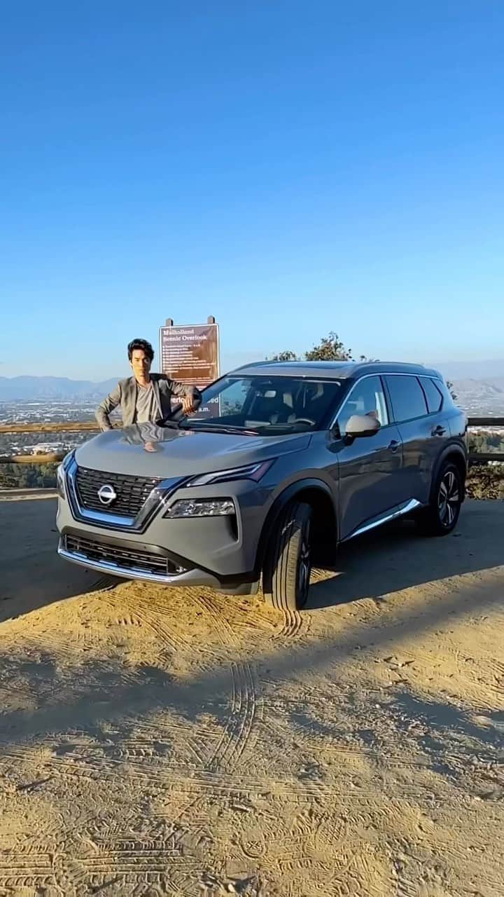 ユージン・リー・ヤンのインスタグラム：「Dream Car Contender 1️⃣: the all-new Nissan Rogue! I let Matt run my day around LA as we test out @NissanUSA’s crossover vehicle. Will this versatile choice be Virgo-approved? ♍ #NissanPartner」
