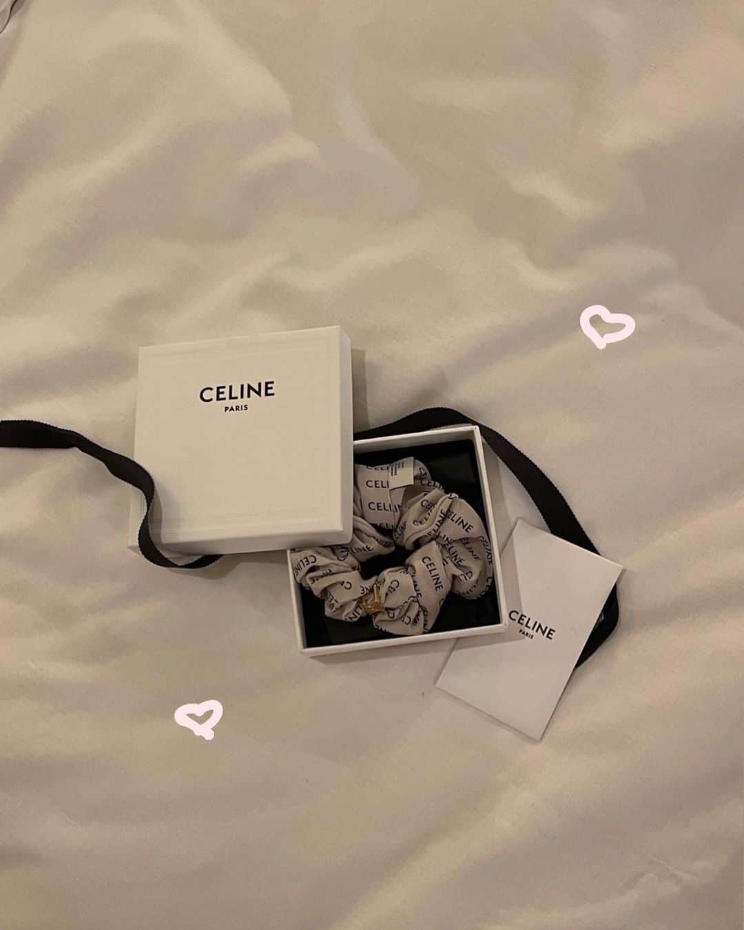古澤里紗さんのインスタグラム写真 - (古澤里紗Instagram)「#celine 🤍'' . . . つしからもらった誕プレ🍰 ありがとうーーー^. .^💞 . . .」12月10日 21時50分 - fuuuuu_ri