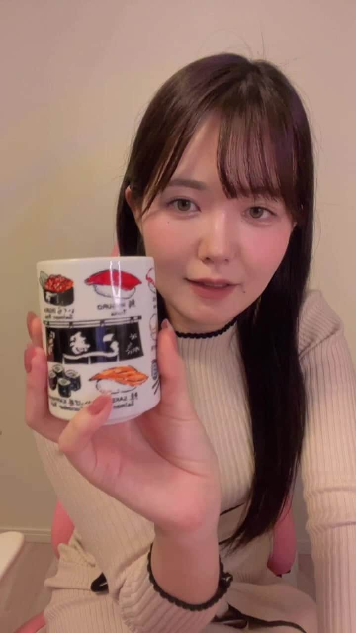 のインスタグラム：「明日は渋谷でカフェイベント！よろしくお願いします。⸜(* ॑꒳ ॑* )⸝ 遠隔ドリンク、チェキ、ボトル注文してくれた方はdmくれたらお礼します⸜(* ॑꒳ ॑* )⸝  詳しくはTwitterに載せたよ！」