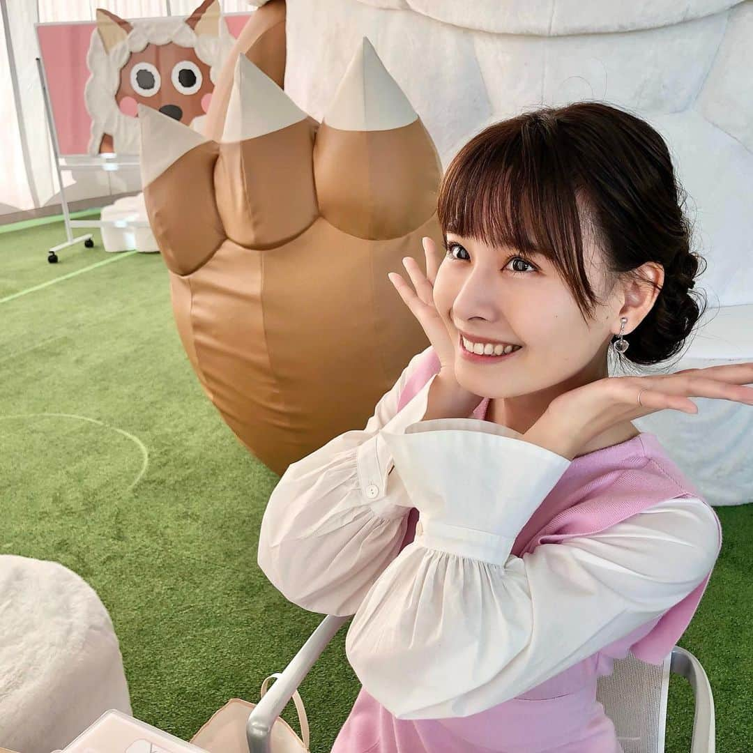 望木聡子さんのインスタグラム写真 - (望木聡子Instagram)「サ○エさんヘアスタイル🐟 12/2(金)は予定がたくさんです❣️  ❄午後5:45〜 栄 #オアシス21 #豊田合成リンク で オープニングセレモニーのMC  ❄午後8:30頃〜 豊田合成リンクからインスタライブ  60周年アンバサダーとして 皆さまと直接お会いできる機会も、年内残りわずか！ 一緒に冬を満喫しましょう☺️🎄  #ウルフィが後ろで見ている… #メーテレ #メーテレ60th #メーテレ60周年アンバサダー #名古屋市消防局広報アンバサダー #アナウンサー #望木聡子」11月26日 14時04分 - satoko_mochiki