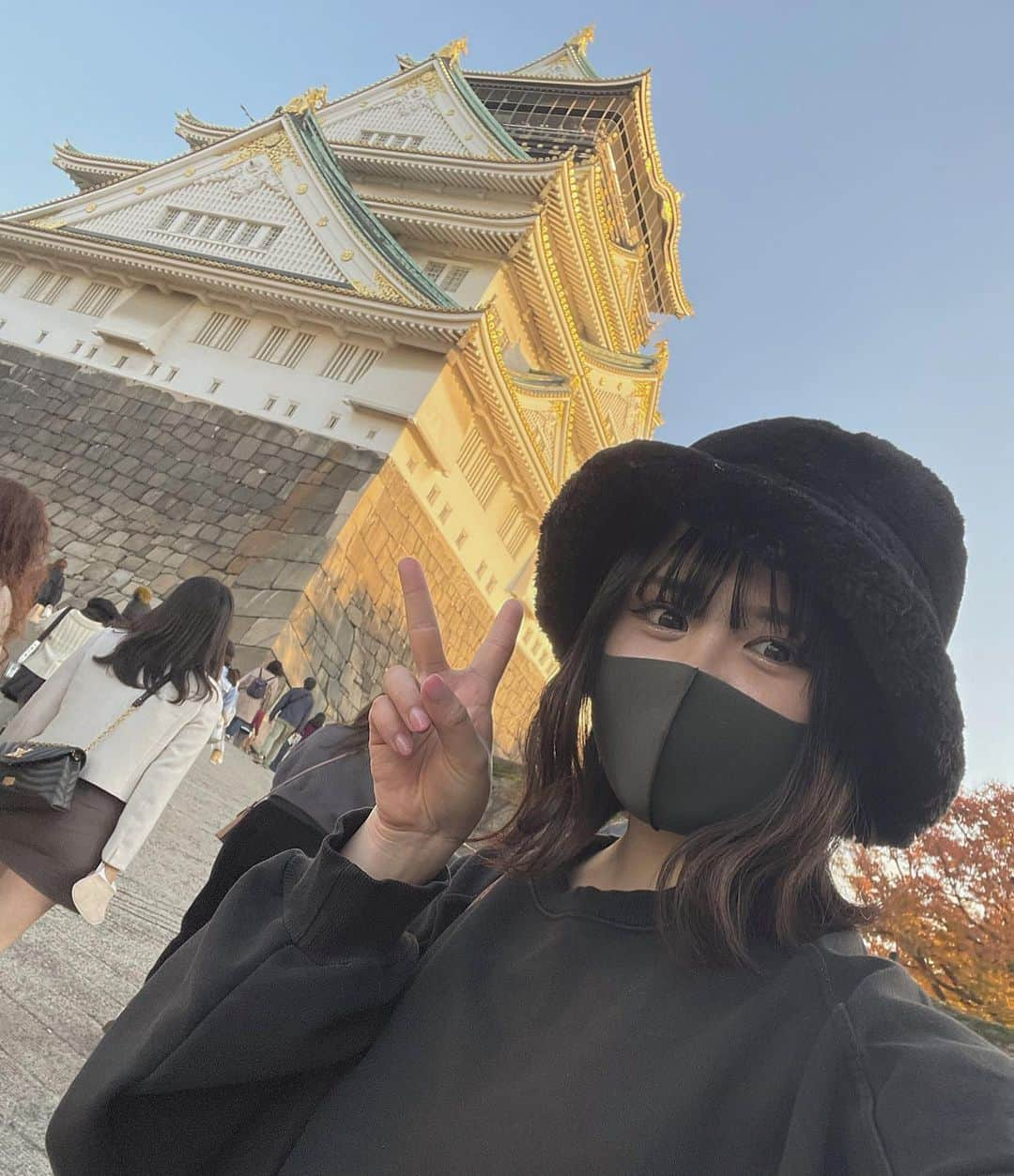 西野瑠奈のインスタグラム：「大阪城🏯   #御朱印巡り #御朱印ガール  #御朱印 #御朱印スタグラム  #御朱印好きな人と繋がりたい  #御朱印女子  #御朱印集めている人と繋がりたい  #大阪 #大阪城 #御城印 #御城印好きな人と繋がりたい」