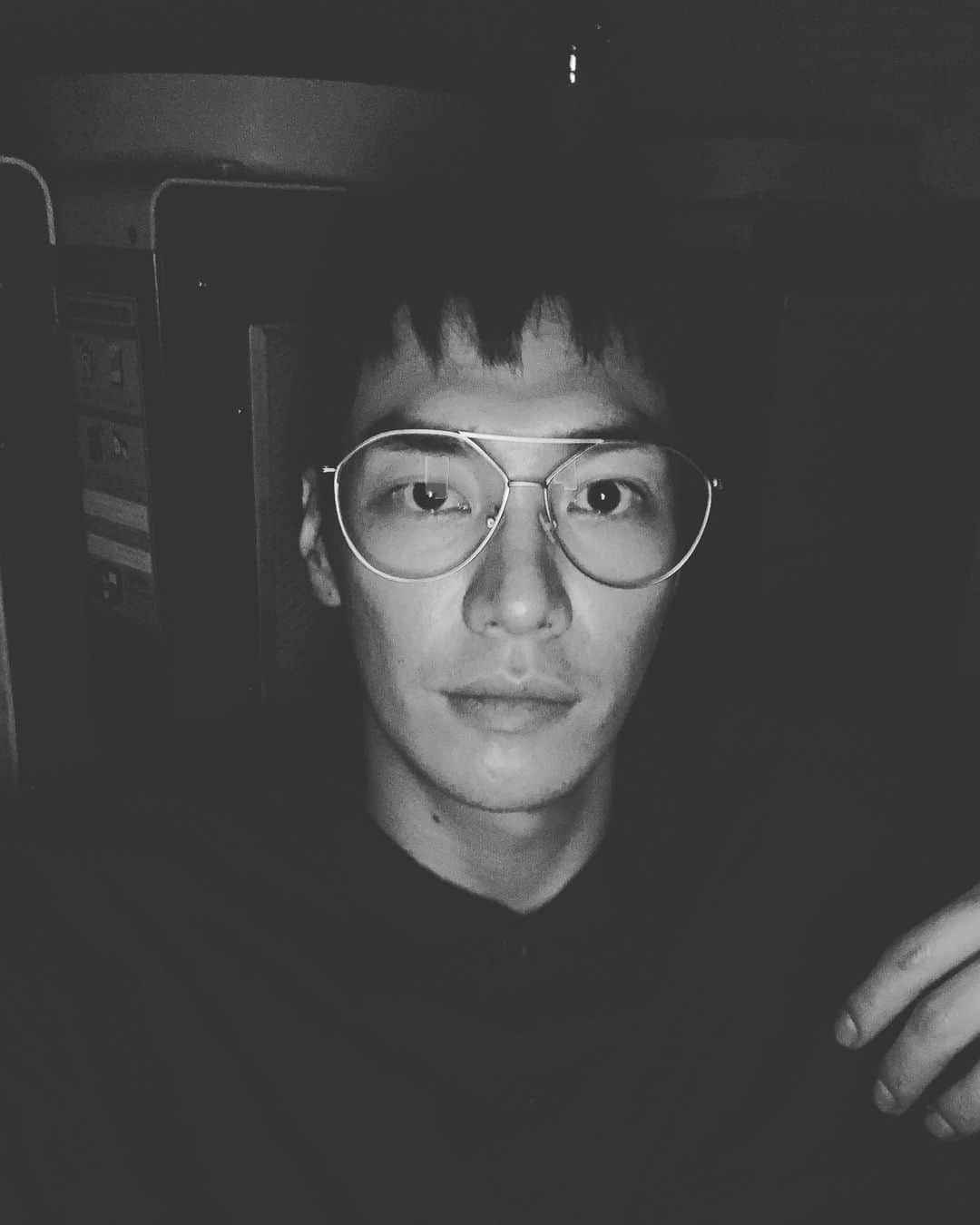 キム・ヨングァンのインスタグラム：「윤오🥶  극 초반부찍고있을땐가 ?  ㅋㅋㅋㅋ  #썸바디」