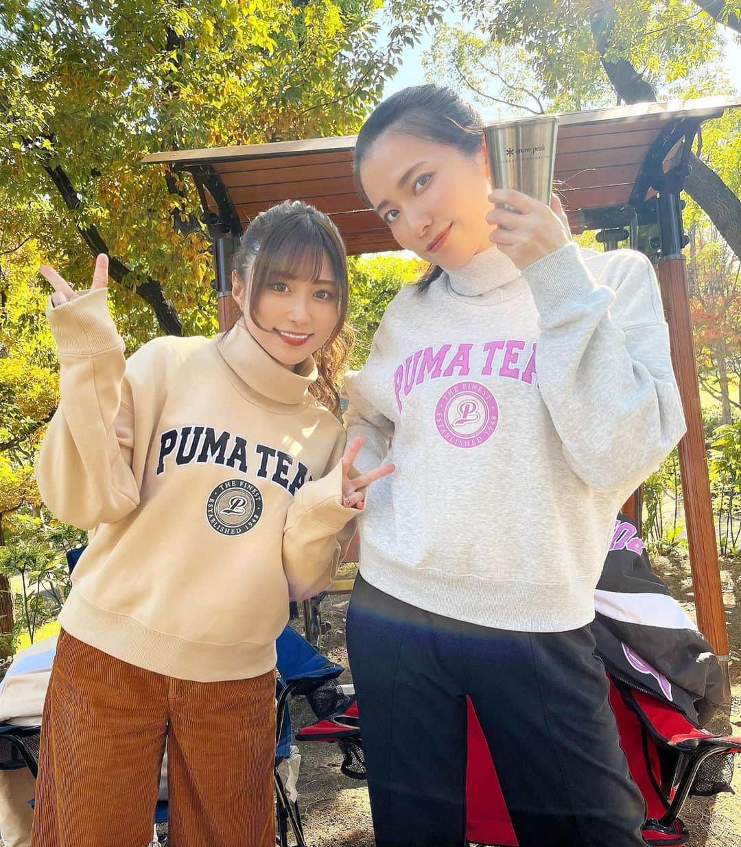 のインスタグラム：「🍳  昨日はキャンプの連載だったよ☺️  寒すぎずで キャンプ日和だったなぁ✨  今回は パエリアとスパニッシュオムレツ🥘 そしてスーパーに 美味しそうなネギだれがあったから 牛タン焼いてみた❣️  どれも美味しかったし 本当に楽しくて ずっと上機嫌でした🤣  1月発売の EXMAX SP見てね❣️  タートルネックを 着たらついつい、、🤭  #camp #cooking #outdoor #snowpeak #PUMA  #キャンプ #メスティン #スキレット #料理 #タートルネック」