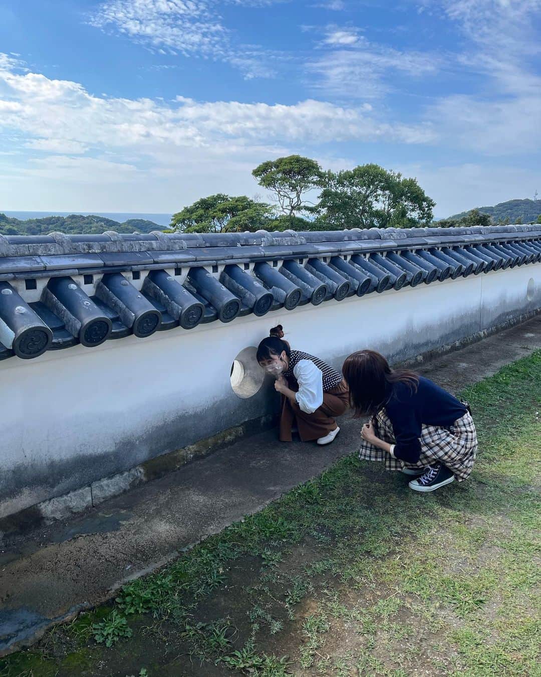 安村真奈のインスタグラム：「大好きな赤音さんとの天草ロケの思い出写真たちです🤍 ずーっと楽しくて幸せでした^ ^」