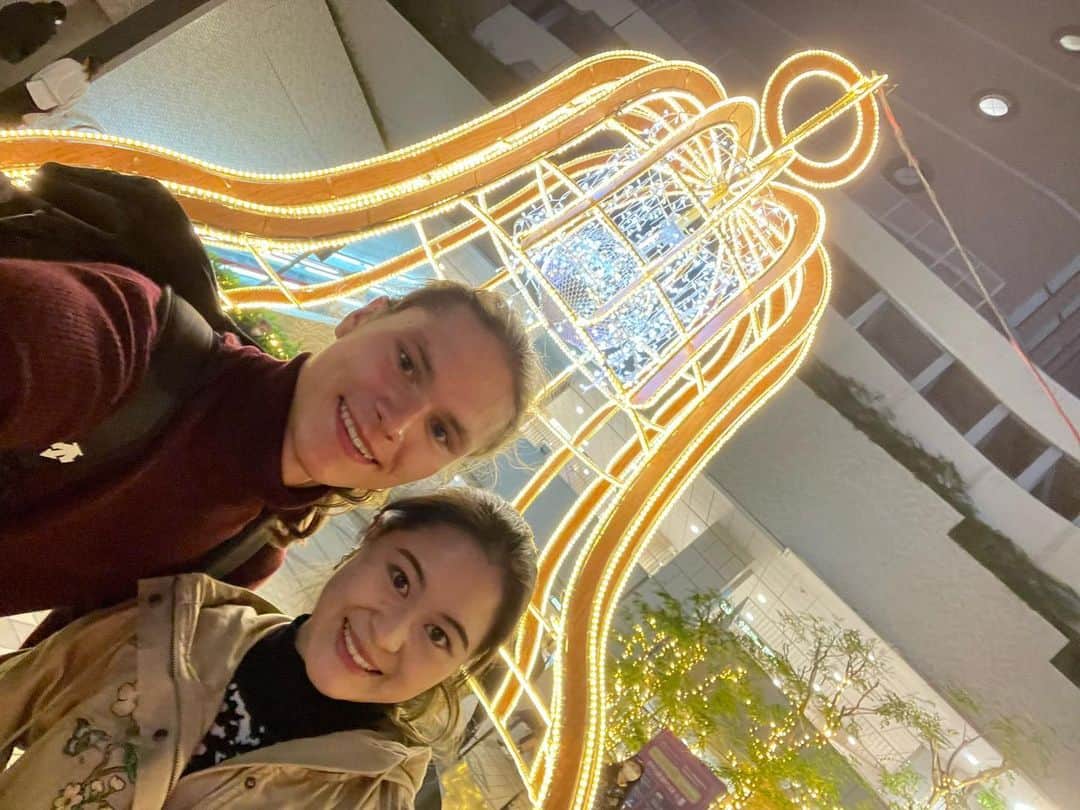 デニス・ヴァシリエフスのインスタグラム：「A wonderful night out on the town with my dear friend Satoko 💫」