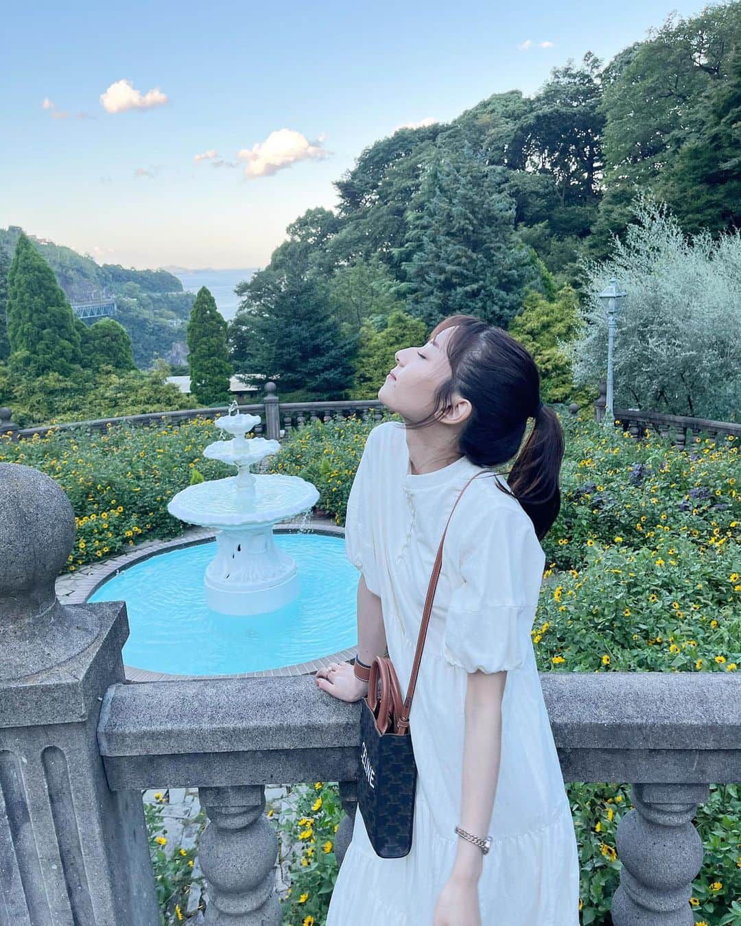 瑞季のインスタグラム：「.  もうすぐ12月 すっかり冬❄️     #過去pic  #なつのおもいで まだあります」