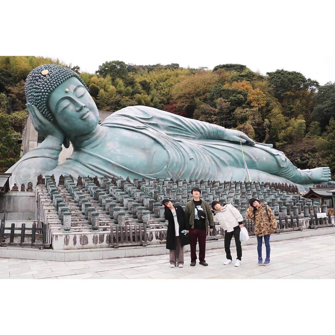 のインスタグラム：「ミスター北枕😴」
